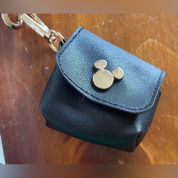 Disney Bioworld Black/White Mickey Mouse Crossbody Bag & Tech Pouch - Picture 3 of 7